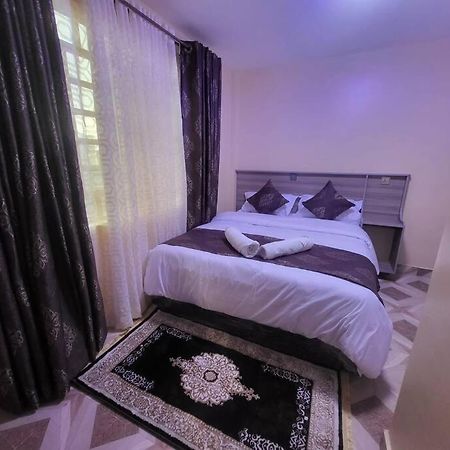Amazon House 2 Bedroom House ナイバシャ エクステリア 写真