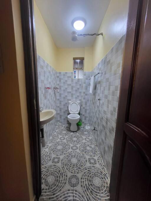 Amazon House 2 Bedroom House ナイバシャ エクステリア 写真